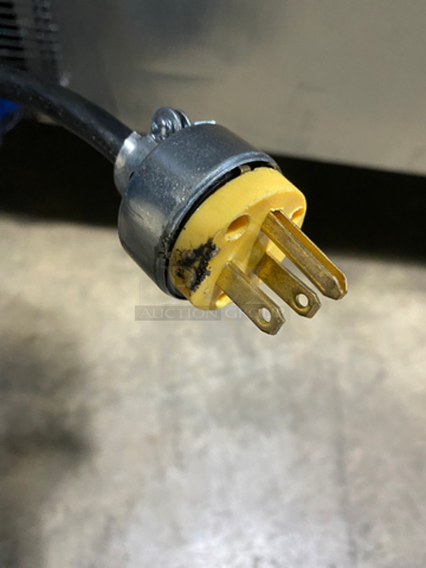 WoW! NEVER USED! All Stainless Steel Commercial Refrigerated Pizza Prep Table! With Commercial Cutting Board! With 3 Door Underneath Storage Space! With Poly Coated Racks! All Stainless Steel! On Casters! Model: LPP93 SN: LPP9312120584001 115V 60HZ 1 Phase - Image 11 of 11