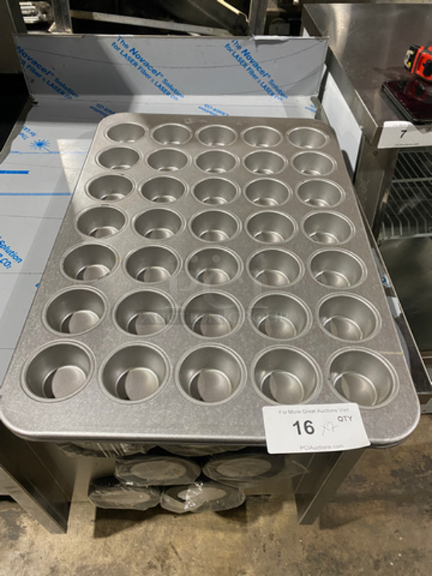 Chicago Metallic Metal Cupcake/Muffin Baking Pans! 2x Your Bid!