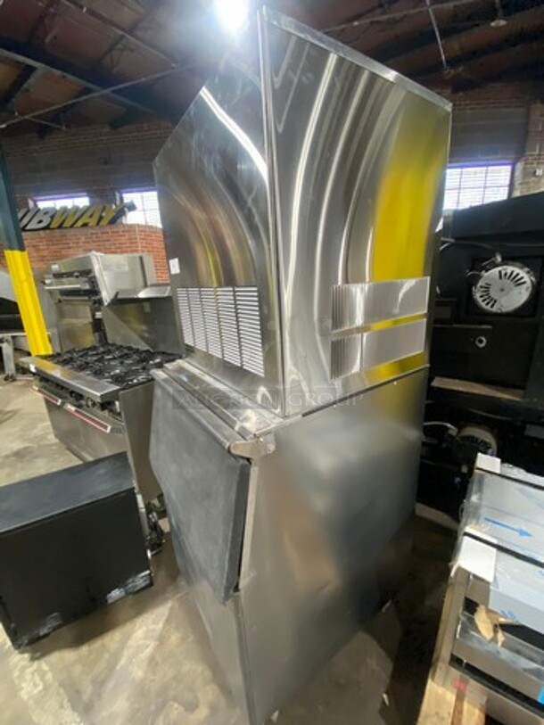 Kold Draft Commercial Ice Making Machine! On Commercial Ice Bin! All Stainless Steel! On Legs! Model: G1564AC 208/230V 1 Phase - Image 3 of 7