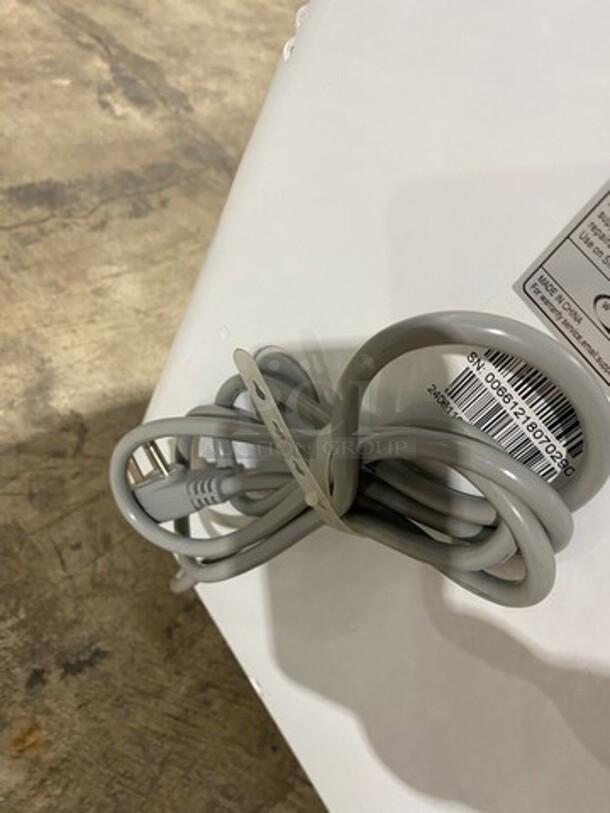 NEW! OUT OF THE BOX! SCRATCH-N-DENT! Whynter Portable Dehumidifier Unit! 4,000 Square Feet Room Capacity! Model: RPD321EW 115V - Image 7 of 7