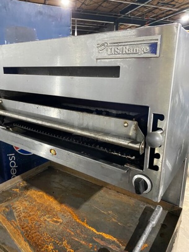 US Range Commercial Natural Gas Powered Flat Top Griddle! With Side Splashes! With Raised Back Splash And Cheese Melter! With Storage Space Underneath! All Stainless Steel! On Legs! Model: BSRX SN: 0409100106383 - Image 8 of 12