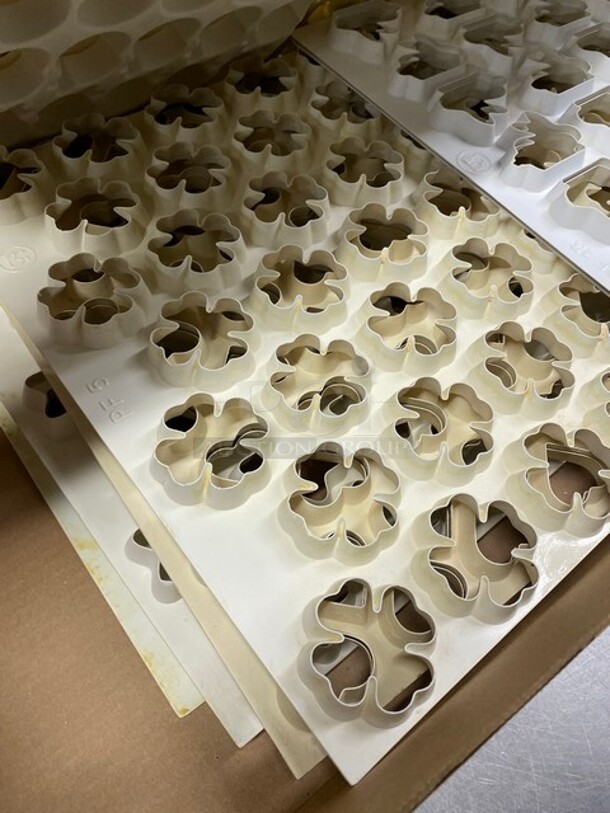 All One Money Assorted Cookie Cutters! - Image 4 of 5