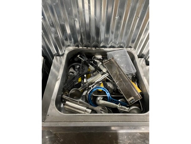 ALL ONE MONEY! Assorted Kitchen Utensils! Ladles, Spoons, & Scoops! - Image 2 of 8