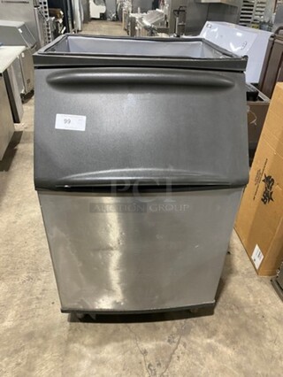Manitowoc Commercial Ice Bin! All Stainless Steel! On Legs! ICE BIN ONLY! Model: B570 SN: 1120332810