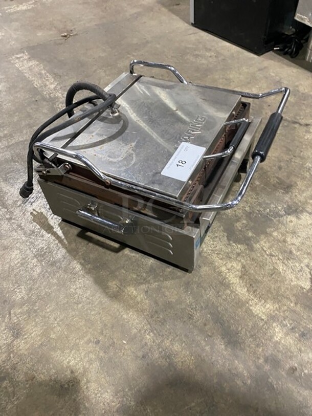 Waring Commercial Countertop Panini/Sandwich Supremo Grill! All Stainless Steel! Press With Ribbed Surface! WORKING WHEN REMOVED! Model: WPG250 SN: 150113 120V 60HZ - Image 2 of 7