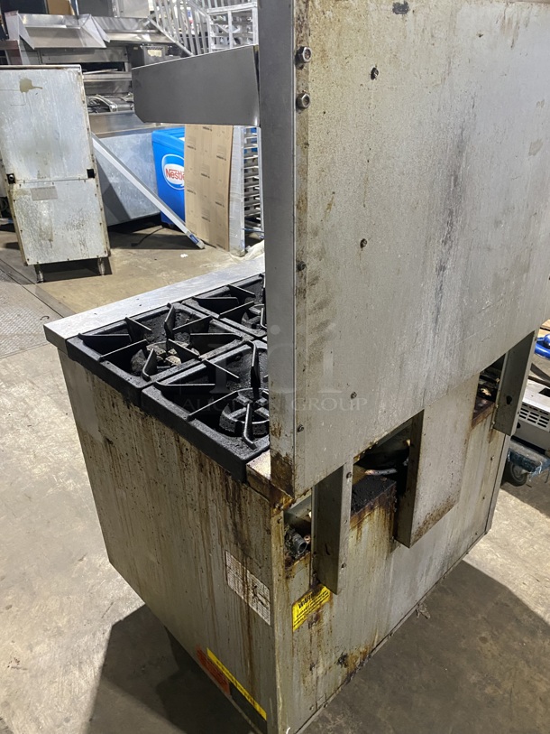 Patriot FMGR-36/NG Stainless Steel Commercial Natural Gas Powered 6 Burner Range w/ Oven and Back Splash on Commercial Casters!19105340067! - Image 4 of 10