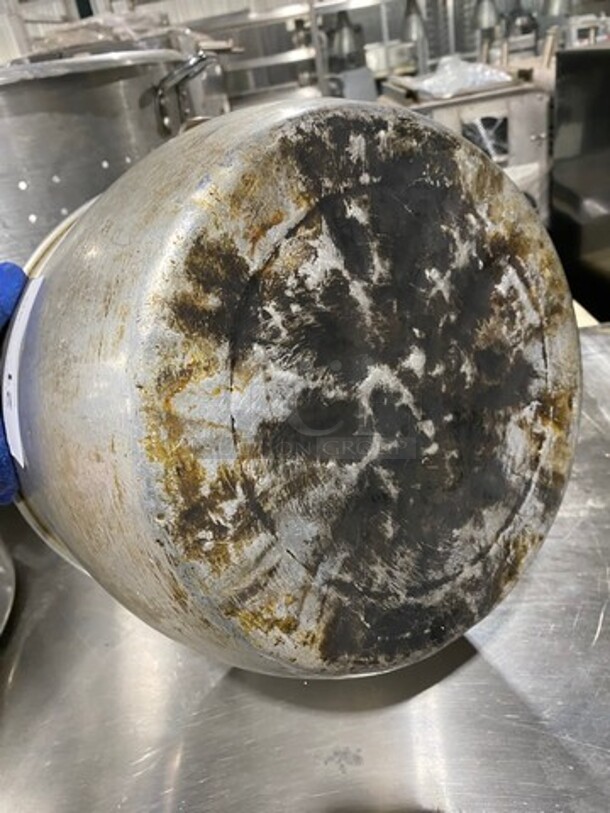 Metal Stock Pot! With Side Handles! - Image 4 of 4