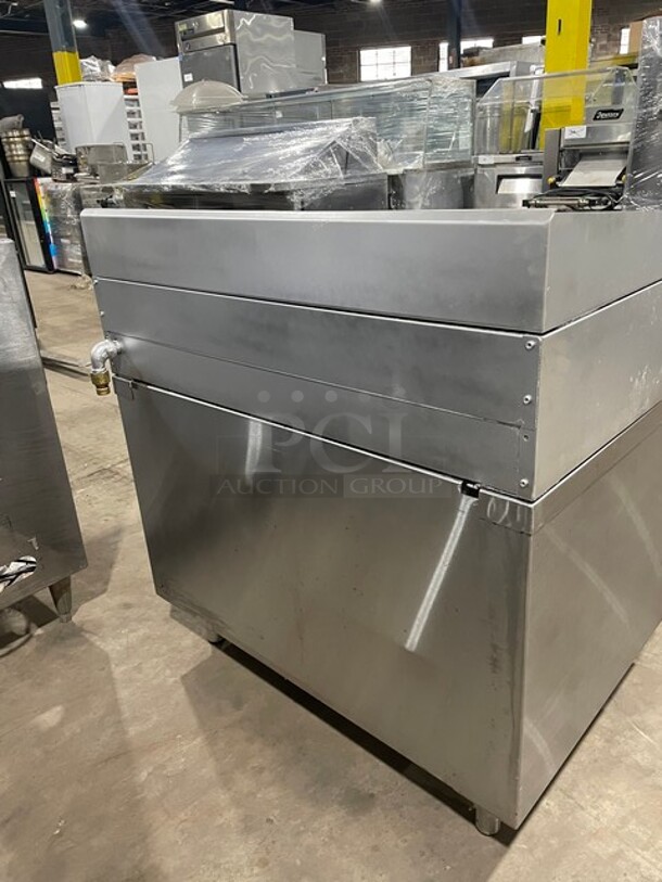 NICE! CPG Commercial Natural Gas Powered Char Broiler! With All Stainless Steel Storage Cabinet Underneath! On legs!  - Image 4 of 10
