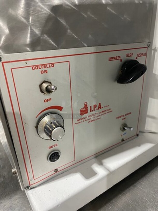 La Prestigiosa Commercial Countertop Pasta Molder! Model: 2000 - Image 8 of 9