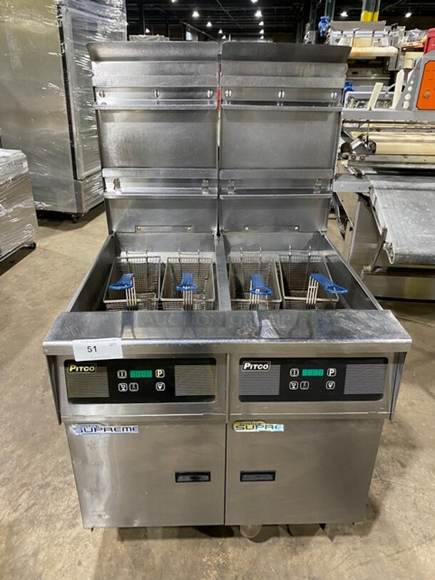 NICE! Pitco Frialator Stainless Steel Commercial Natural Gas Powered 2 Bay Deep Fat Fryer w/ 4 Metal Fry Baskets! On Commercial Casters! MODEL SSH55 SN: G18EA014868 115V  