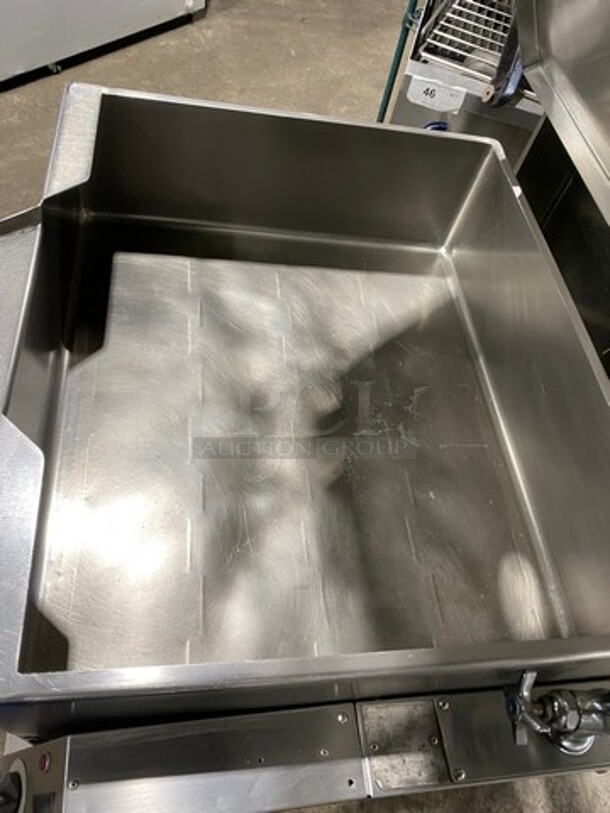 FAB! Market Forge Heavy Duty Natural Gas Powered Tilted Skillet/Braising Pan! On Casters! - Image 5 of 8