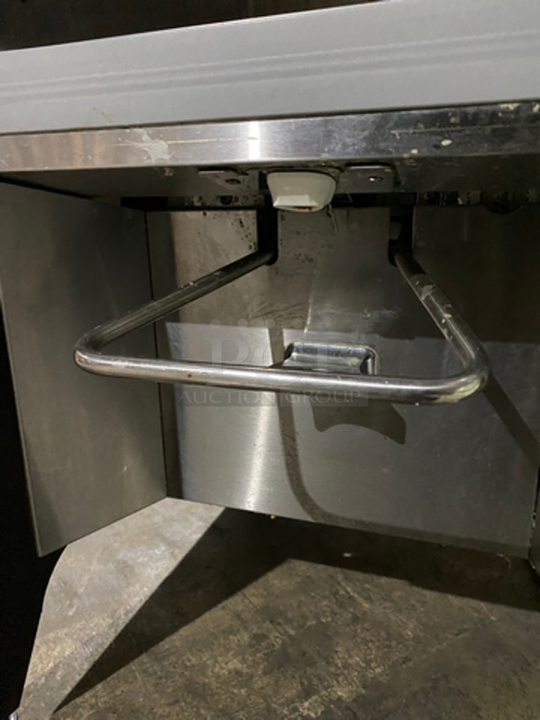 Silver King Commercial Countertop Refrigerated Milk Dispenser! Stainless Steel Body! Model: SKMAJ1 SN: NBAC00290A 115V 60HZ - Image 7 of 8