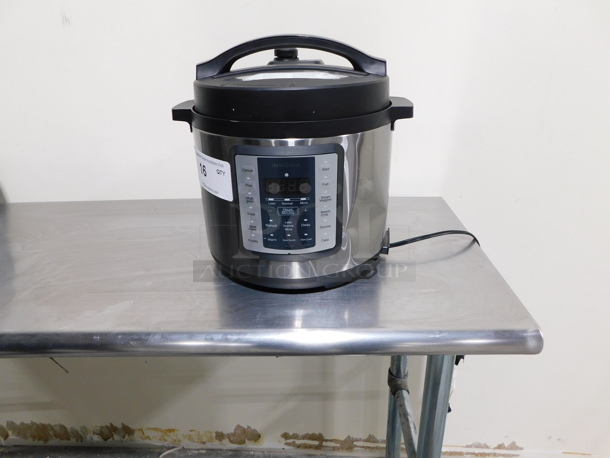 Insignia - Multi cooker - 6 qt ..... Tested and Working