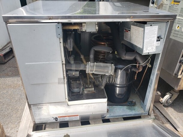 Hoshizaki Ice Machine Water Cooled!  - Image 2 of 3