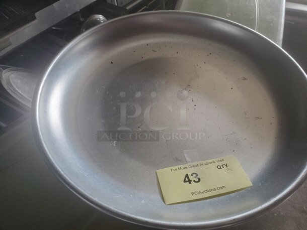 Stainless Steel 16" Round Plate/Seafood Tray - Image 2 of 4