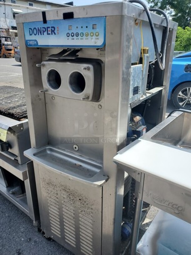 DONPER D900H Ice Cream Machine 230V 22X27X55 - Image 4 of 9