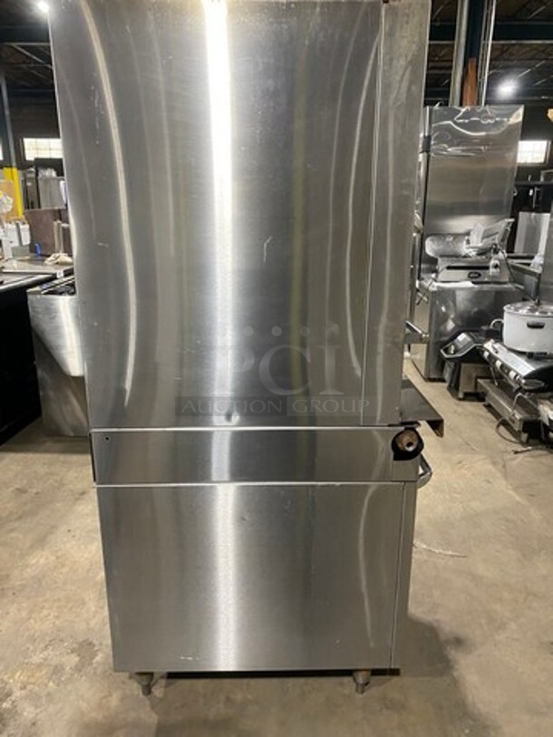 Garland Commercial Natural Gas Powered Upright Double Oven Char Broiler Grill! All Stainless Steel! - Image 4 of 9