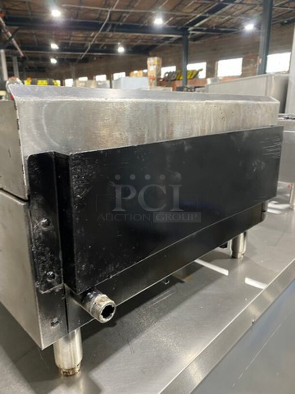 Wow! Star Pro Max Commercial Countertop Natural Gas Powered Flat Top Griddle! With Back And Side Splashes! All Stainless Steel! On Small Legs! Working When Removed!  - Image 4 of 7