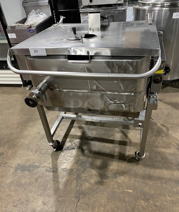 Groen Commercial Natural Gas Powered Skillet/Braising Pan! All Stainless Steel! On Casters!