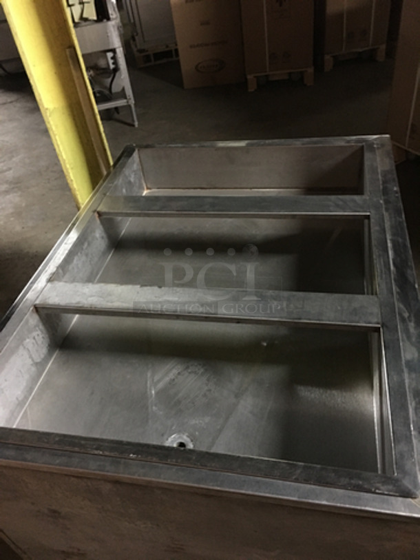 Stainless Steel 3 Bay Steam Table! With 2 Shelves Storage Underneath! On Legs! - Image 5 of 7