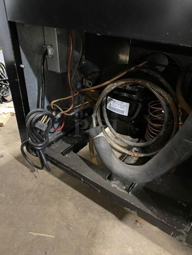 Migali Commercial Bar Back Beer Bottle Cooler! With 3 Sliding Stainless Steel Top Doors! Model: HBC95 SN: 2009020157 115V 1 Phase - Image 8 of 8