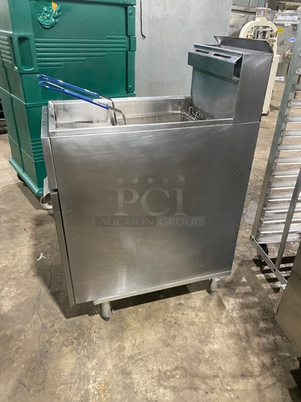American Range Commercial Natural Gas Powered Deep Fat Fryer! All Stainless Steel! With Back Splash! With 2 Frying Baskets! On Legs! Model AF35/5G! - Image 2 of 8