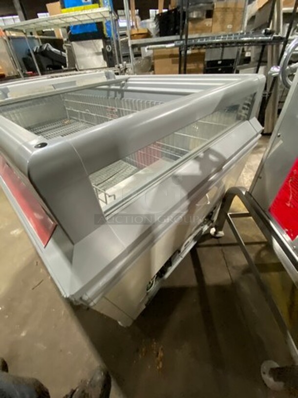 AHT Commercial Reach Down Chest Freezer Display Merchandiser! Model: SYDNEY223 SN: 34885300000664 110/120V 60HZ 1 Phase - Image 2 of 10