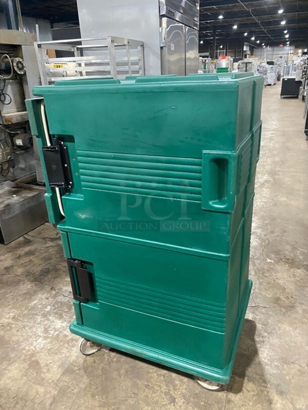 Cambro Commercial Food Catering/Holding Cabinet! With 2 Doors! On Casters! - Image 4 of 7