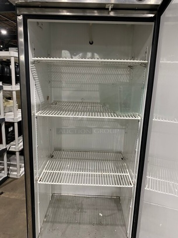 True Commercial Single Door Reach In Cooler! With Poly Coated Racks! All Stainless Steel! On Casters! Model: T19 SN: 13952767 115V 60HZ 1 Phase - Image 5 of 9