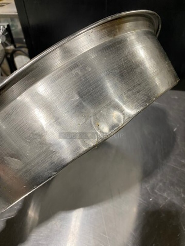 Large Cake Pan! - Image 2 of 3