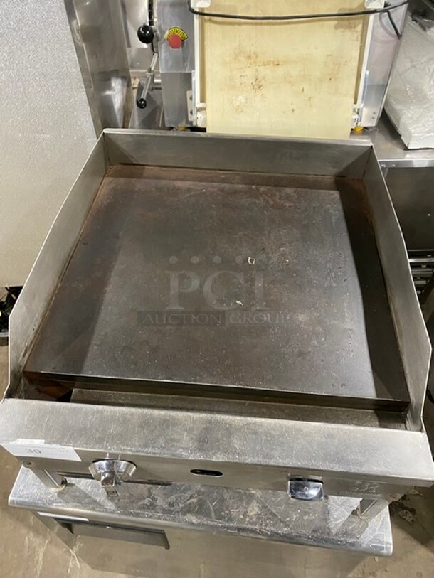 Jade Range Commercial Countertop Natural Gas Powered Flat Top Griddle! With Back And Side Splashes! All Stainless Steel! On Small Legs! - Image 5 of 7