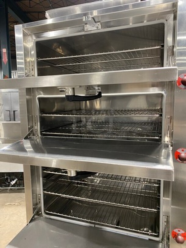 Commercial Tripple Cabinet Steam Cooker! With Metal Racks! All Stainless Steel! On Legs! - Image 5 of 8