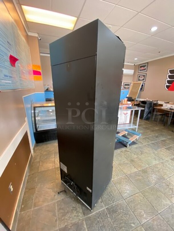Avantco Commercial Single Door Reach In Cooler Merchandiser! With View Through Door! Poly Coated Racks! WORKING WHEN REMOVED! Model: 178GDC15HCB SN: 7568310421063747 115V - Image 4 of 7