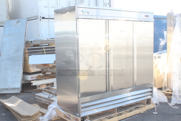 BRAND NEW SCRATCH & DENT! Avantco SS-3R-HC 81 5/16" Stainless Steel Solid Door Reach-In Refrigerator, 115v 7.2Amp 1 Phase. S/N: 561600494 Cord damaged. Working perfect prior to cord being damaged.   - Image 4 of 9