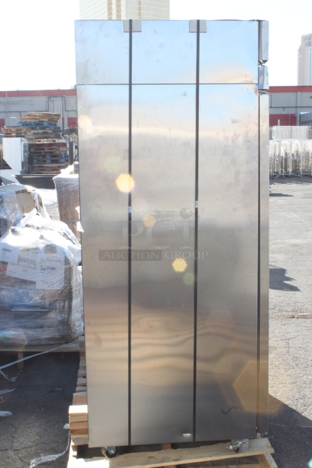 BRAND NEW SCRATCH & DENT! Hoshizaki R3A-FS 82 1/2" Solid Door Reach-In Refrigerator. 115v 82-1/2 x 33-1/2 x 79-1/2. TESTED! WORKING!  - Image 4 of 8