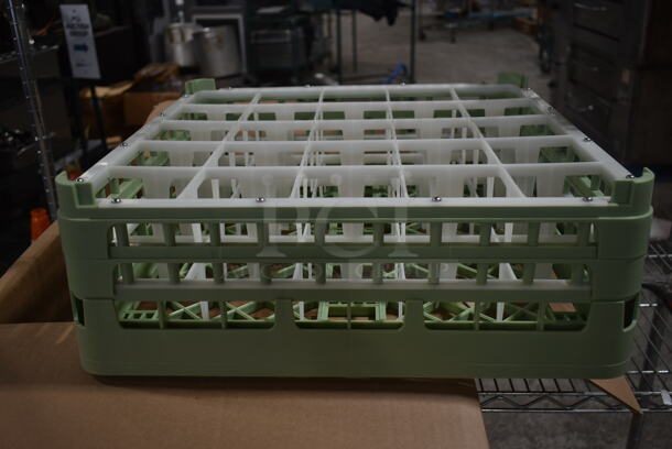 BRAND NEW! Vollrath 52711 Signature Full-Size Light Green 25-Compartment 5 11/16" Tall Glass Rack - Image 2 of 5