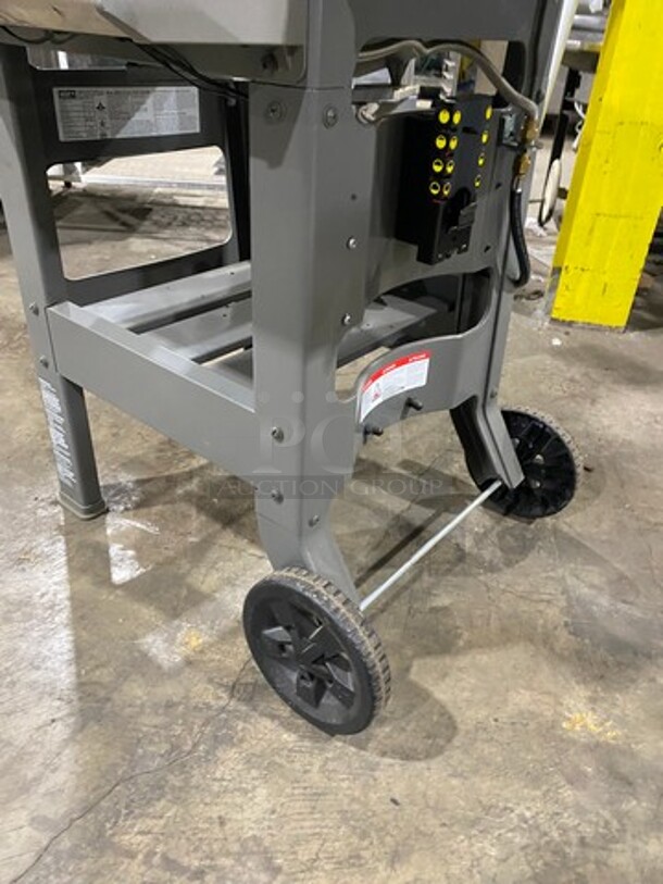 WEBER Out Door Propane BBQ Grill On Casters! - Image 6 of 7