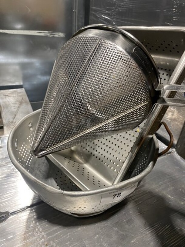 ALL ONE MONEY! MISCELLAEOUS! Includes Perforated Food Pans, Strainers! - Image 5 of 11