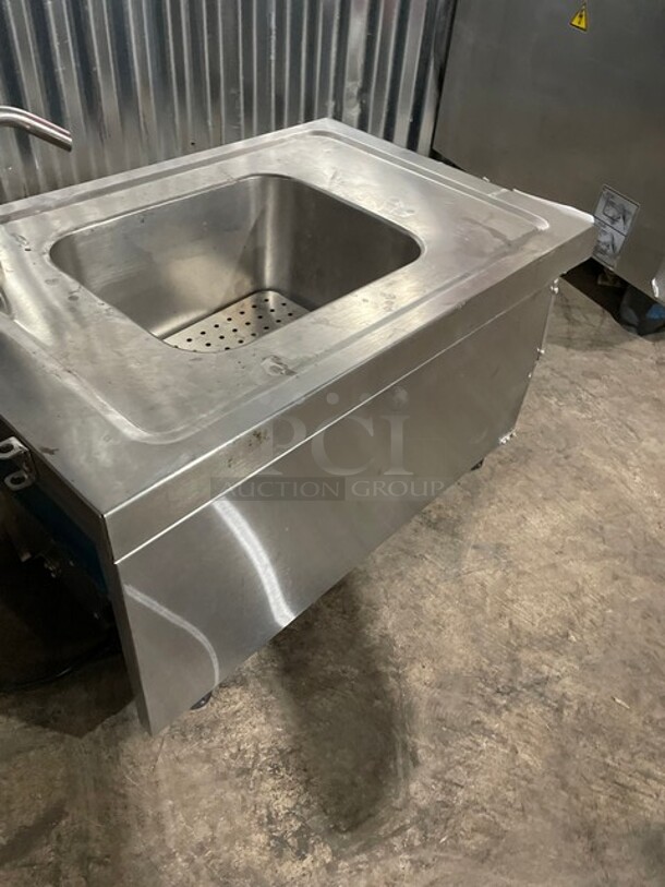 Avantco 8 Liter Countertop Electric Pasta Cooker! With Water Refill And Drain! SN:CK-200785R-479 208/240V  - Image 4 of 10