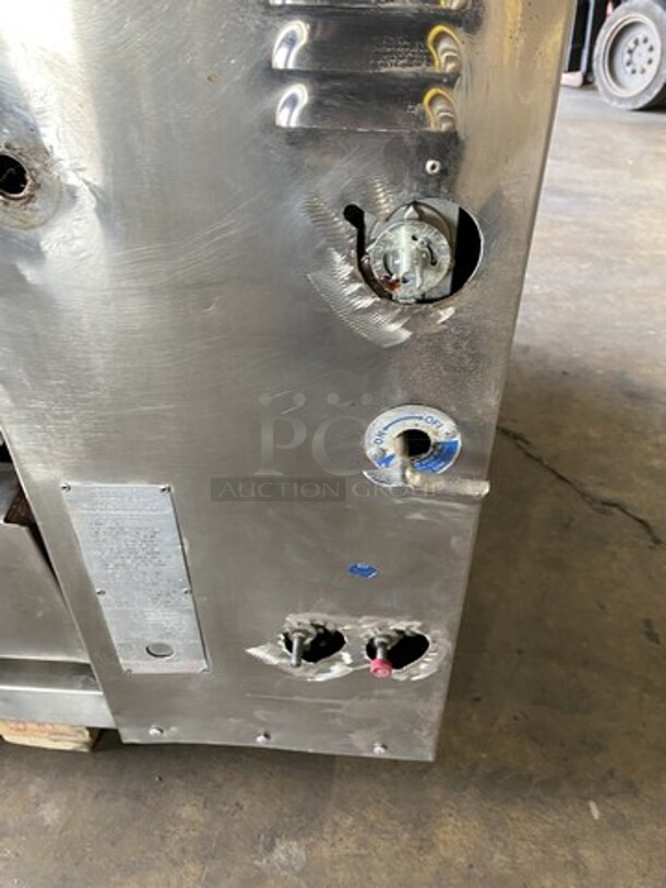Bari Natural Gas Powered Double Stacked 6 Pie Pizza Oven! Model M48-6 Serial 1591! No Stones!No Legs! 2 X Your Bid Makes One Unit!  - Image 8 of 10