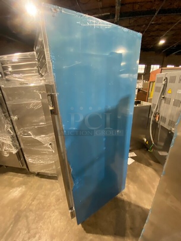 Traulsen Commercial Single Door Reach In Freezer! All Stainless Steel! On Legs! Model: RLT132WUTFHS SN: T176458L11! 115V 60HZ 1 Phase! Working When Removed! 
 - Image 2 of 9