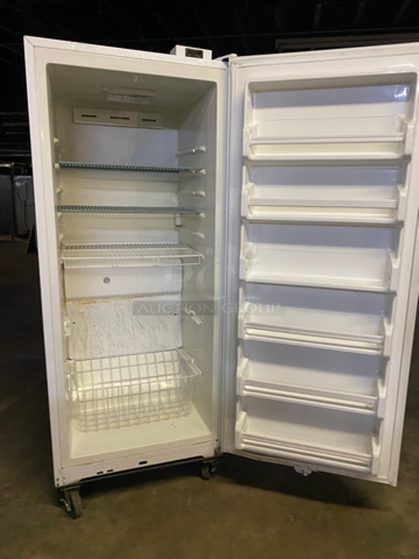 Summit Commercial Single Door Refrigerator! With Poly Coated Racks And Shelves! On Casters! Model: SCUR20 SN: 2007020792 120V 60HZ - Image 5 of 9