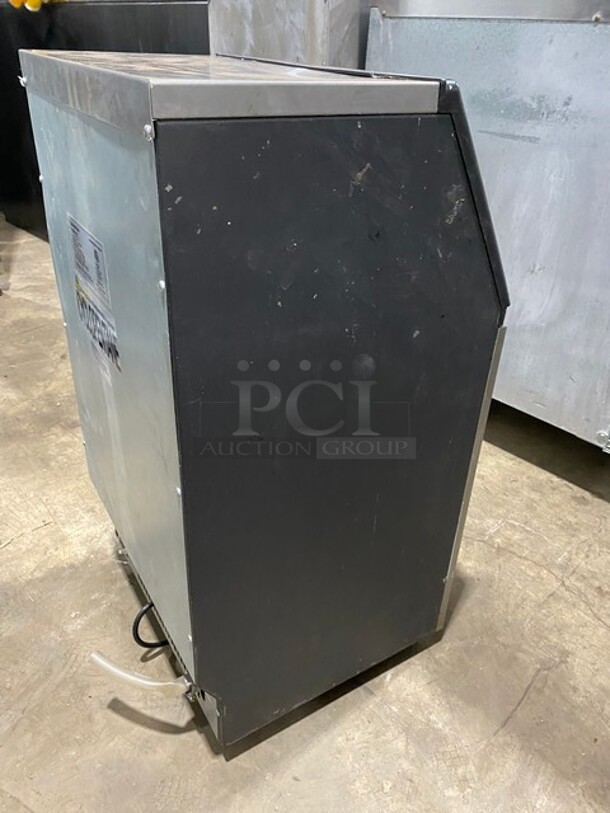 Antarctic Star Stainless Steel Commercial Undercounter Self Contained Ice Machine! MODEL HZB-45 SN; 2107000410 115 Volts, 1 Phase - Image 4 of 9