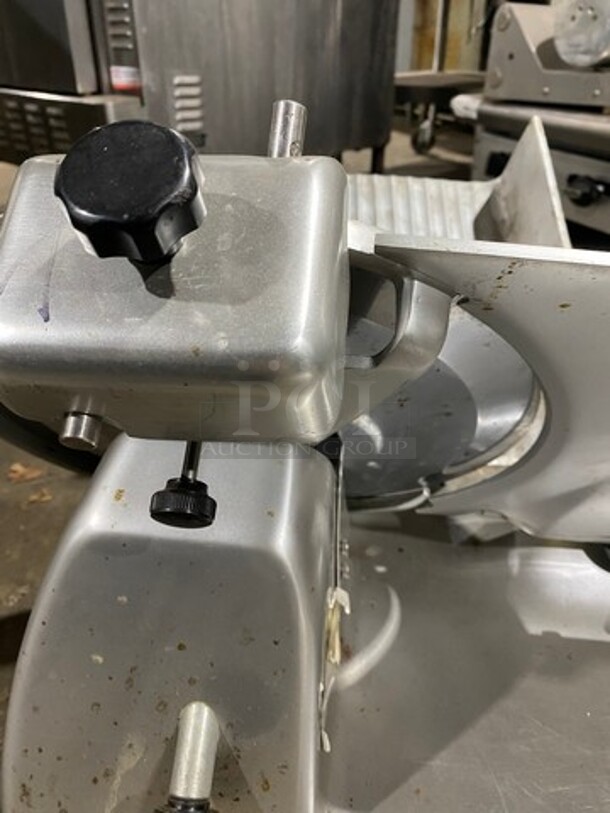 Globe Commercial Countertop Deli/ Meat Slicer! All Stainless Steel! Model: G14 SN: 901400 115V 60HZ 1 Phase - Image 7 of 8