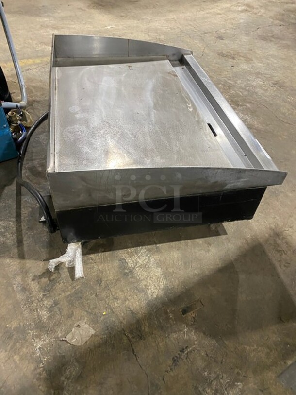 Star Max 36" Inch Commercial Electric Flat Griddle! All Stainless Steel! With Back And Side Splashes!  - Image 7 of 7