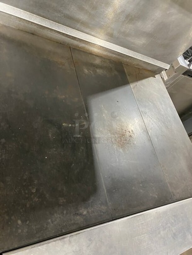 Jade Range Commercial Natural Gas Powered French Top/ Hot Plate Stove! With Raised Back Splash With Double Overhead Shelf! With Oven Underneath! All Stainless Steel! On Casters! - Image 5 of 12