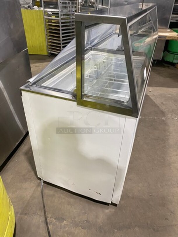True Commercial Ice Cream Dipping Cabinet Merchandiser! With Sneeze Guard! With Flip Access Doors! Model: TDC87 SN: 8866415! 115V 60HZ 1 Phase! - Image 2 of 7