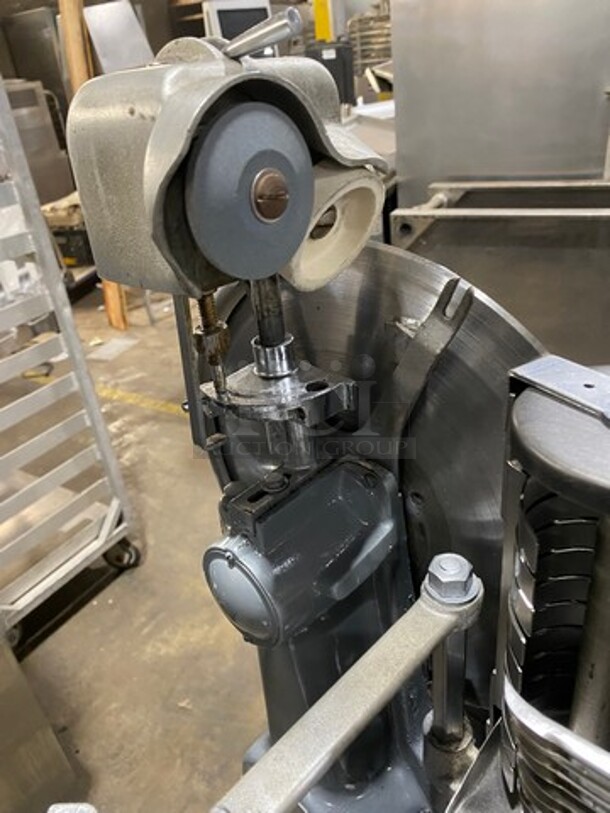 NICE! Berkel Commercial Automatic Meat/ Deli/ Cheese Stacker Slicer! All Stainless Steel! On Legs! Model: 170D SN: 180D424 - Image 11 of 12