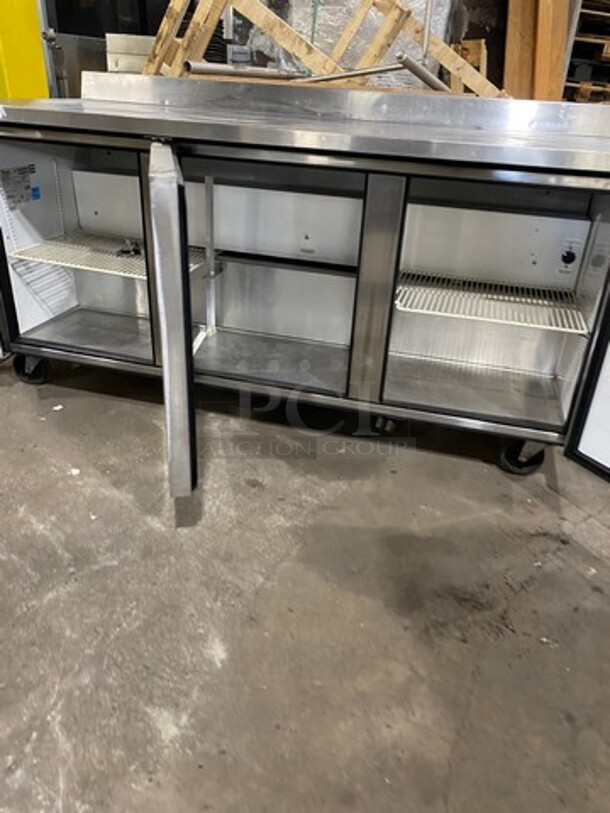 True Commercial 3 Door Refrigerated Lowboy/Worktop Cooler! With Backsplash! All Stainless Steel! On Legs! Model: TWT72 SN: 8048954 115V 60HZ 1 Phase! Working When Removed! - Image 5 of 8