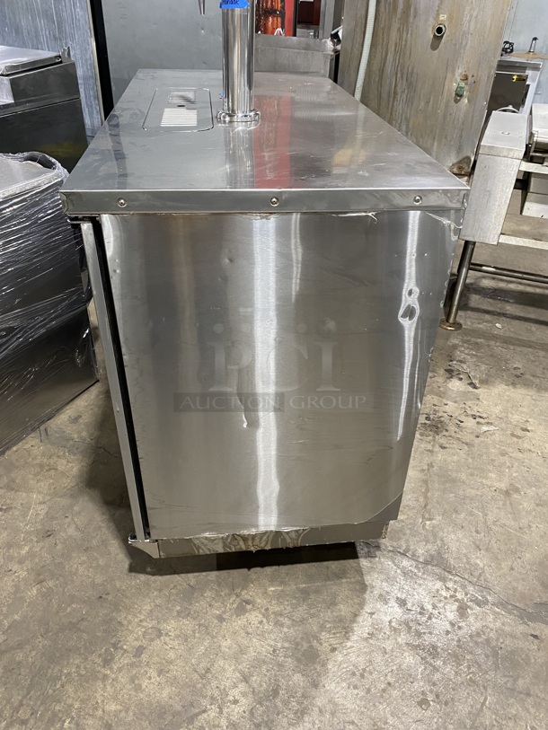 ATOSA All Stainless Steel Dual Tower 4 Tap Beer Kegerator! On Casters! Model: MKC58 SN: MKC58AUS100318091600C40018 115V/60Hz/1 Phase!  - Image 3 of 6